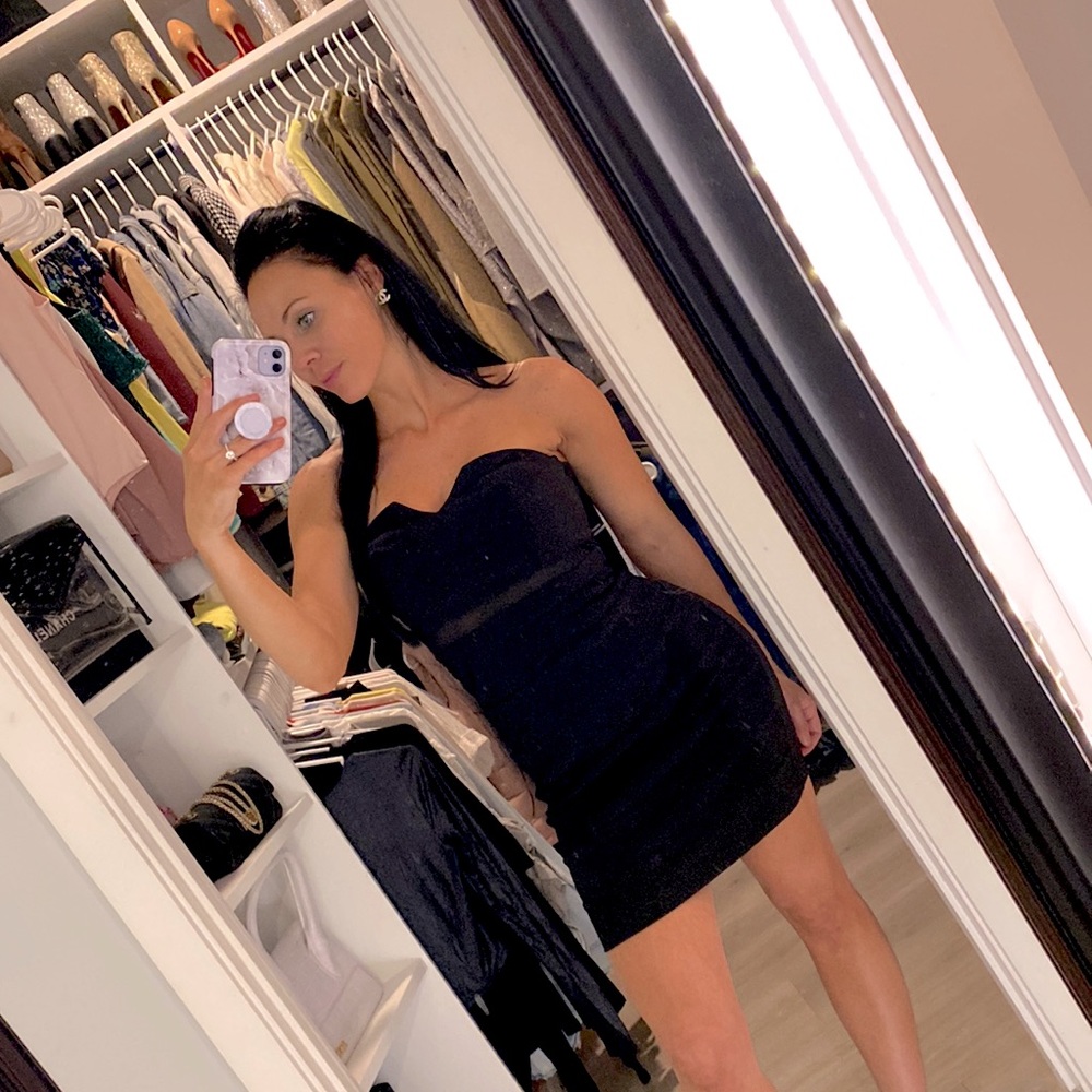 SOLD! BLACK STRAPLESS DRESS [S]